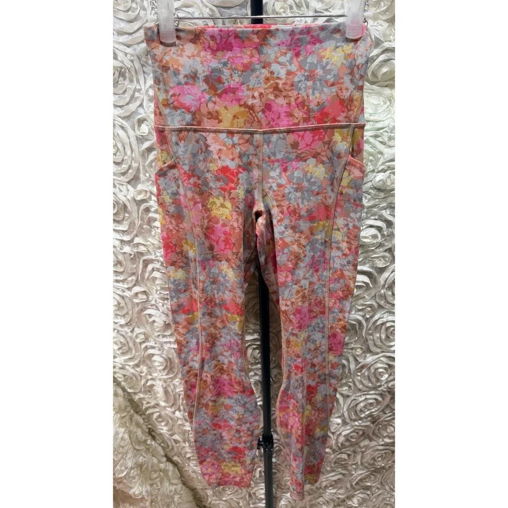 Lululemon Women Size 4 Floral High Rise Leggings Side Pockets Multicolor Yoga
